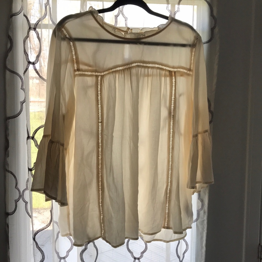Cream Old navy 3/4 sleeve pheasant top